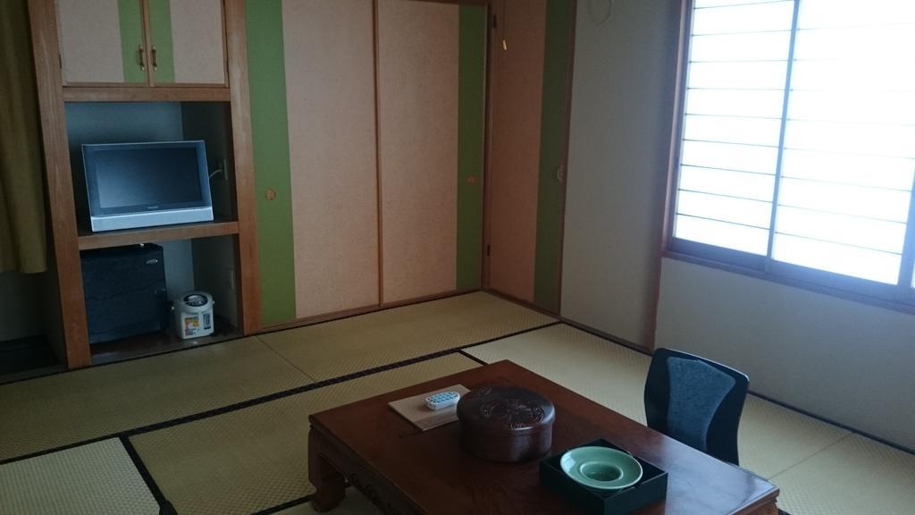 Отель Umimoto Хаконе Экстерьер фото